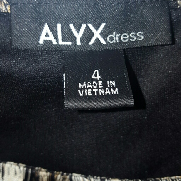 Dress - Picture 2 of 2