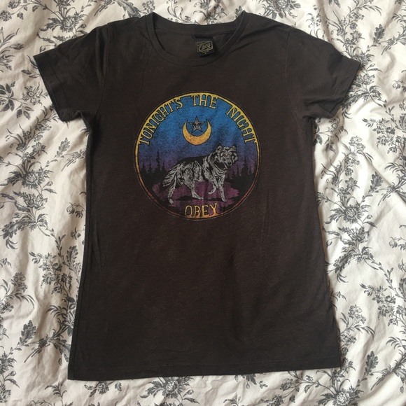 Obey wolf tshirt