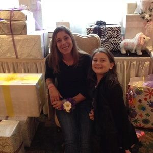 Meet your Posher, Laura