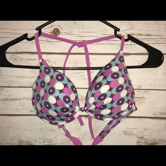 Bikini set and a short