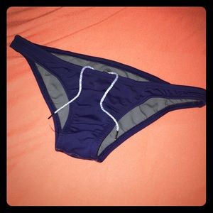 Navy blue Jolyn Bali bottoms ✨