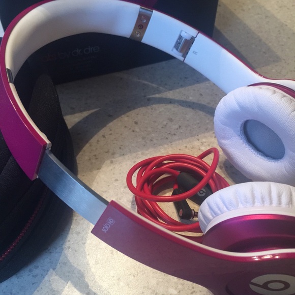 BEATS BY DR. DRE SOLO - Picture 3 of 4