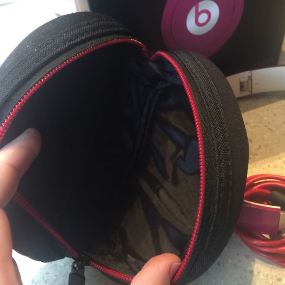 BEATS BY DR. DRE SOLO - Picture 4 of 4
