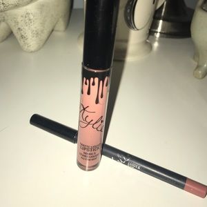 Kylie Jenner Liquid Lipstick + Liner