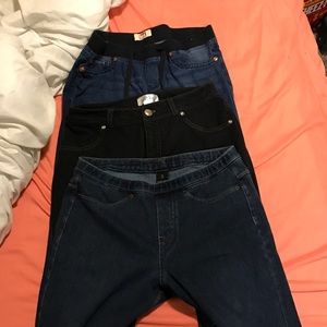 3 pairs of stretchy pants