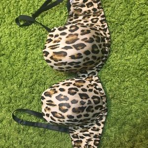 Leopard plunge bra!