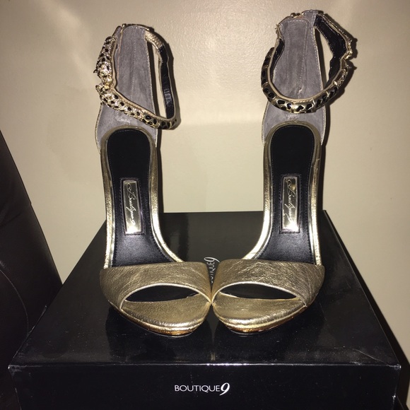 SALE!!! 🔥Boutique 9 Brianna Sandal - Picture 2 of 4