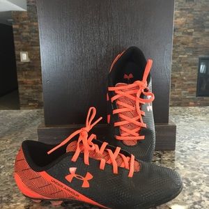 Kids soccer shoes