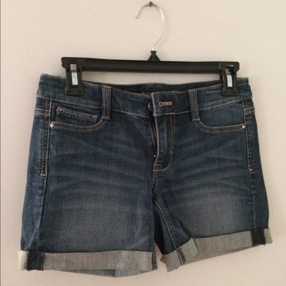 WHBM denim shorts, Size: 00.