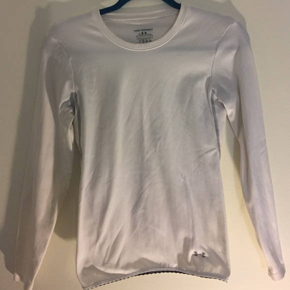 Mid weight Under Armour shirt