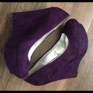 QUPID Dark Purple Suede Wedges
