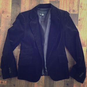 Super Chic Zara Black Velvet Blazer Size 4!