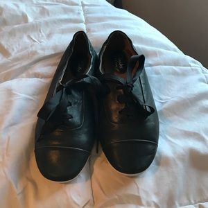 Clarks Artisan Tennis Shoes