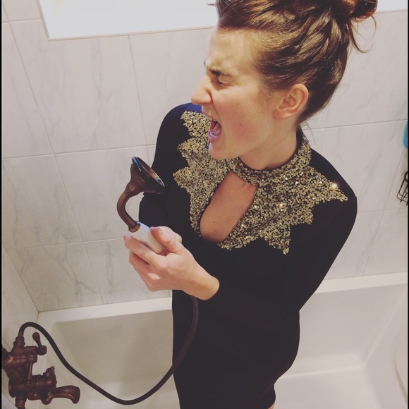 Meet your Posher, Stephanie - Picture 2 of 4