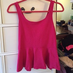 Redish/pink going out top