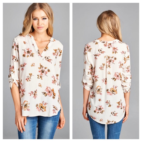 In Bloom Floral Blouse - Picture 3 of 4