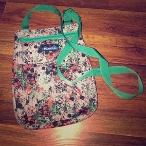 Kavu purse
