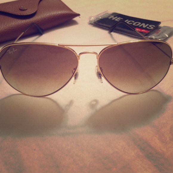 Gold Ray-Ban Large Aviators