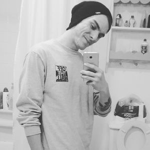 Meet your Posher, Casey