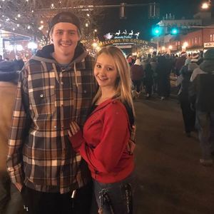 Meet your Posher, Chloe