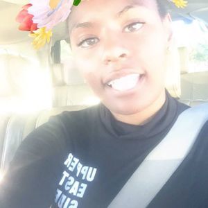 Meet your Posher, Adriana