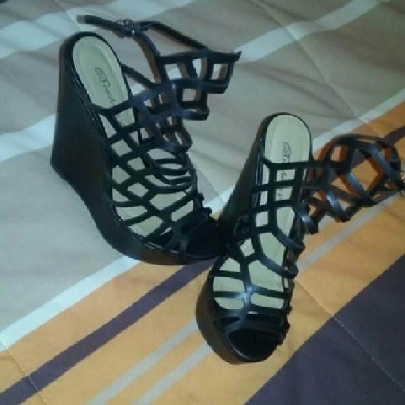 High heel shoes - Picture 1 of 1