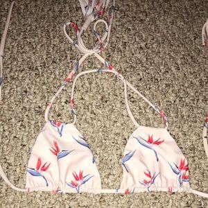 Acacia top size small