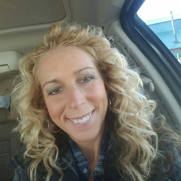Meet your Posher, Wendi