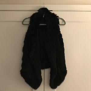 Joie Andoni Fur Vest in black! Size XS!
