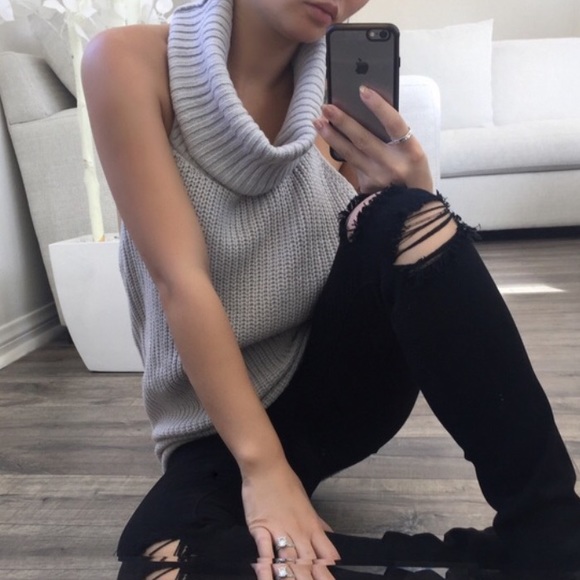 ✨ Reposh Grey knit