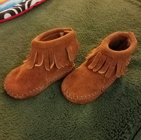 Size 1 minnetonka