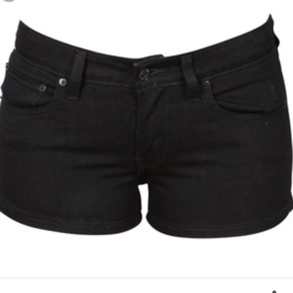 Black Levi's Shorty Short - Size 13 -
