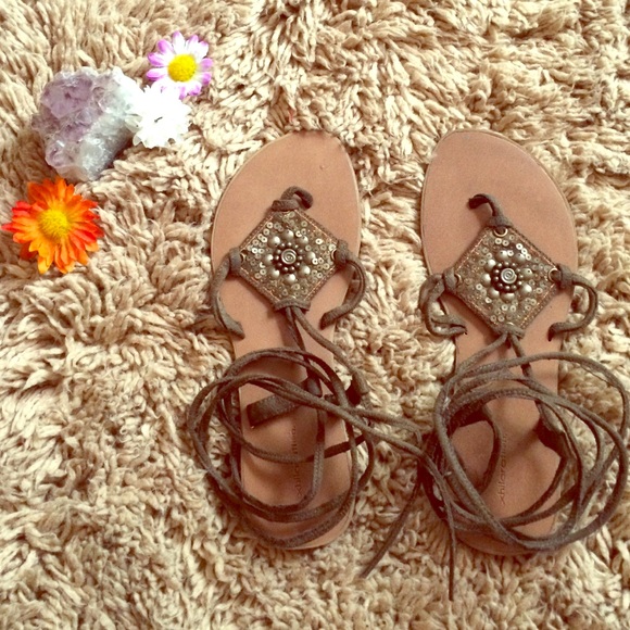 PRICE DROP ✨Leather Lace-up Gypsy Sandals 🌼