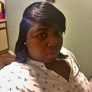 Meet your Posher, Tiara