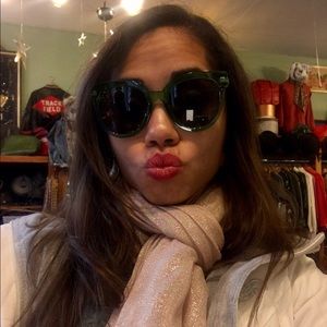 Meet your Posher, Alyssa