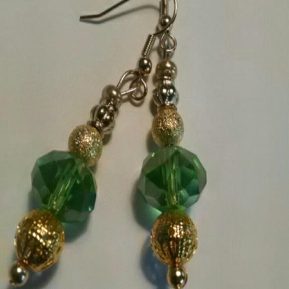 Green Crystal & Gold Drop Earrings Victorian - Picture 3 of 4
