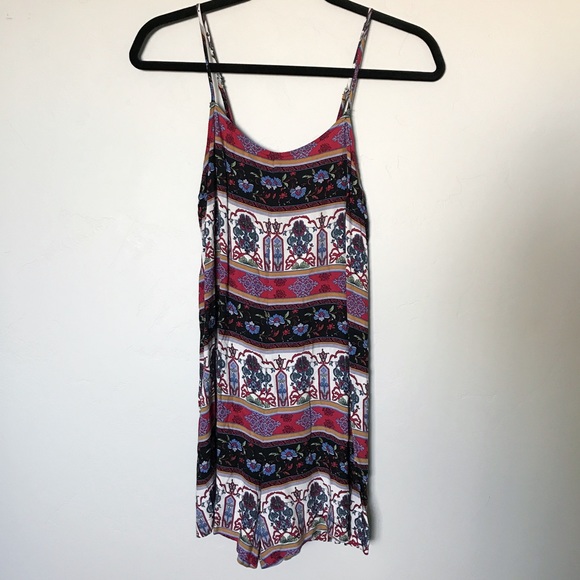 romper - Picture 2 of 4