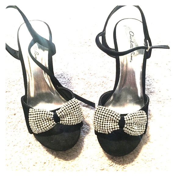 Black heels size 5.5