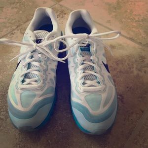 Women's size 10 Nike Tailwind 7