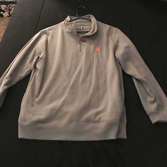 volunteer traditions pullover