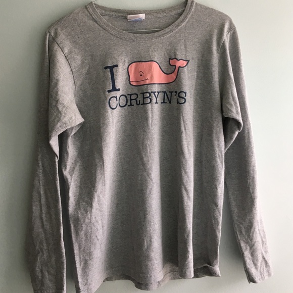 Vineyard Vines t shirt
