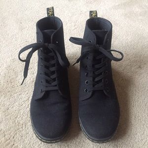 🎉SALE🎉 Canvas Dr Martens