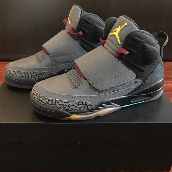 Air Jordan Son of Mars - Picture 2 of 4