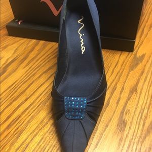 Dressy sapphire blue pumps