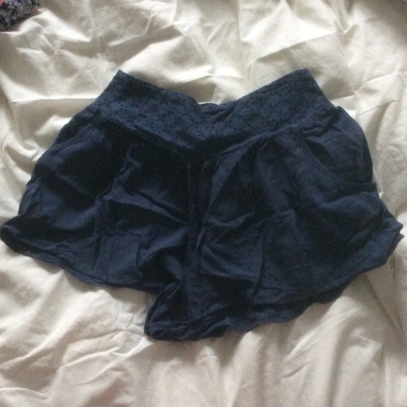 American Eagle flowy shorts Size XS