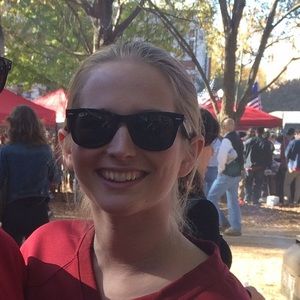 Meet your Posher, Emma