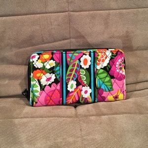 Vera Bradley wallet pink petal