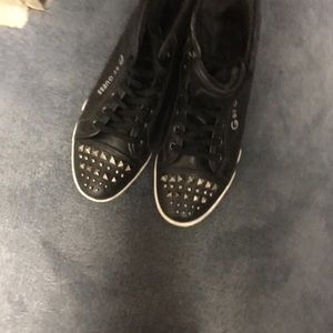 G by Guess Sneakers