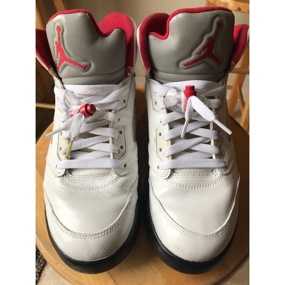 ❌SOLD❌ Jordan retro 5s "grey tongue"