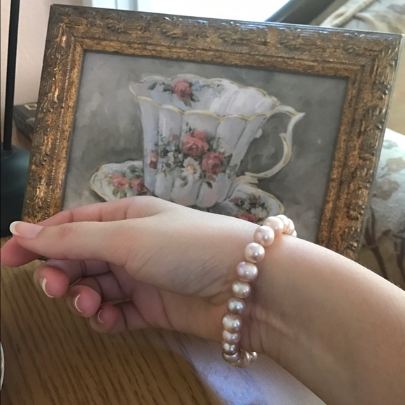 Fresh water pearl bracelet